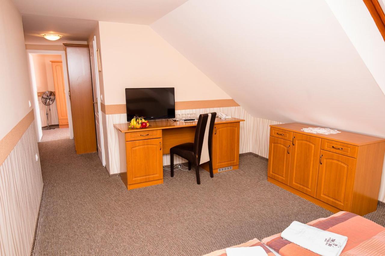 Bed and Breakfast Tinodi Fogado à Sárvár Extérieur photo