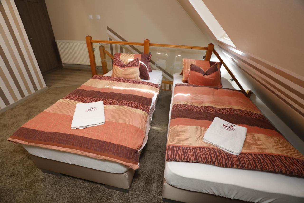 Bed and Breakfast Tinodi Fogado à Sárvár Extérieur photo