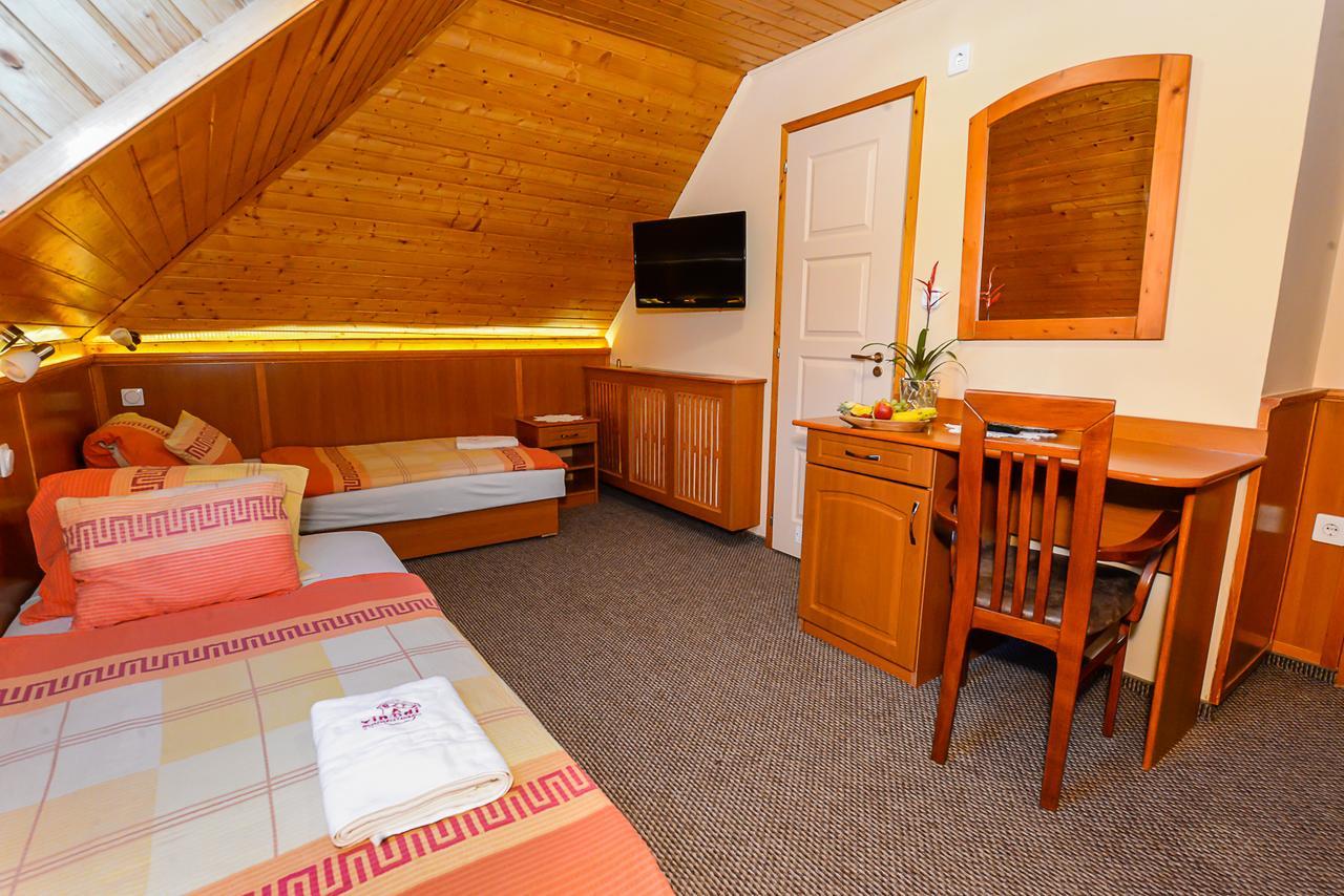 Bed and Breakfast Tinodi Fogado à Sárvár Extérieur photo